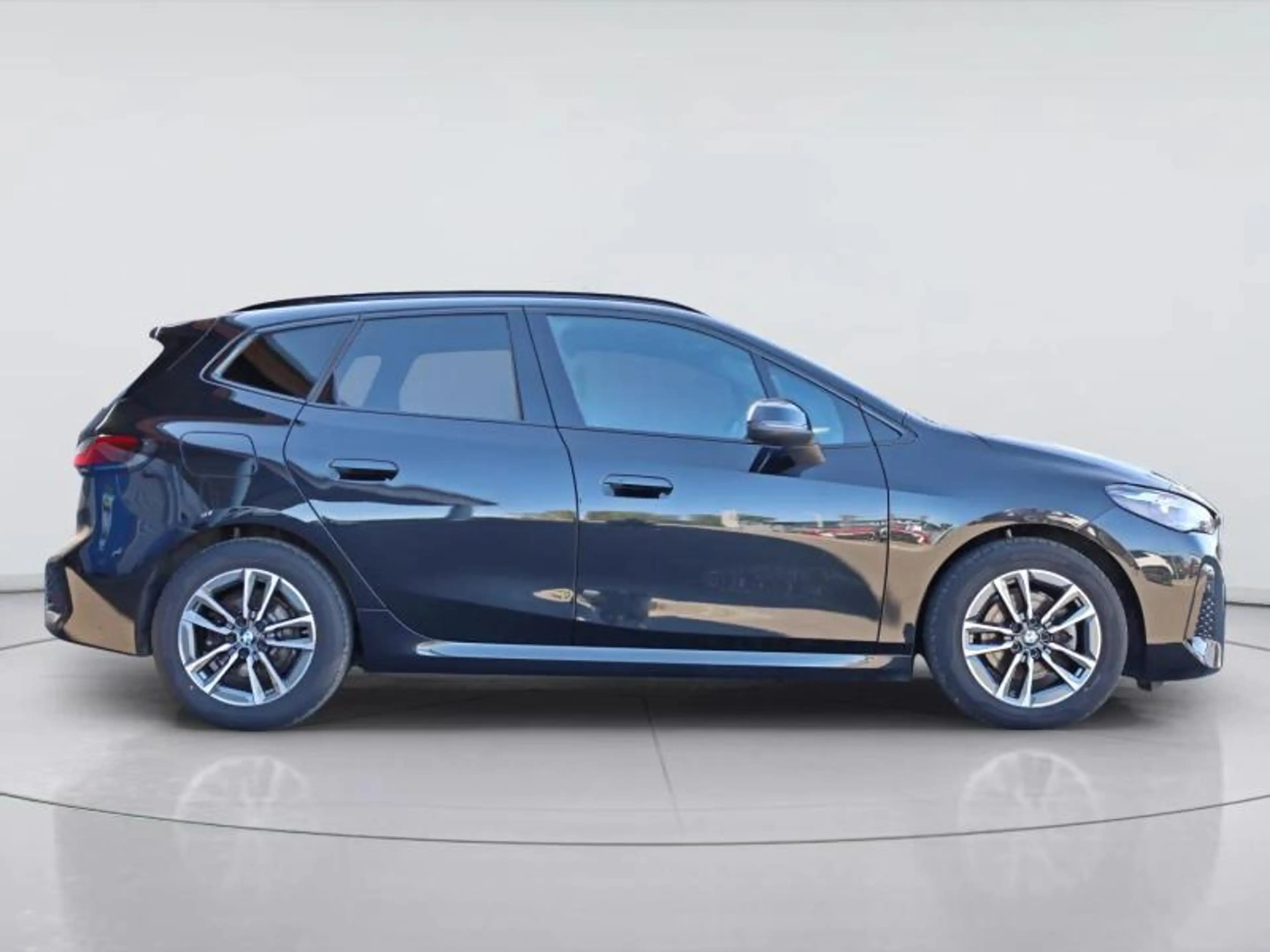 BMW 216 i Active Tourer Kit M Sport — photo 3