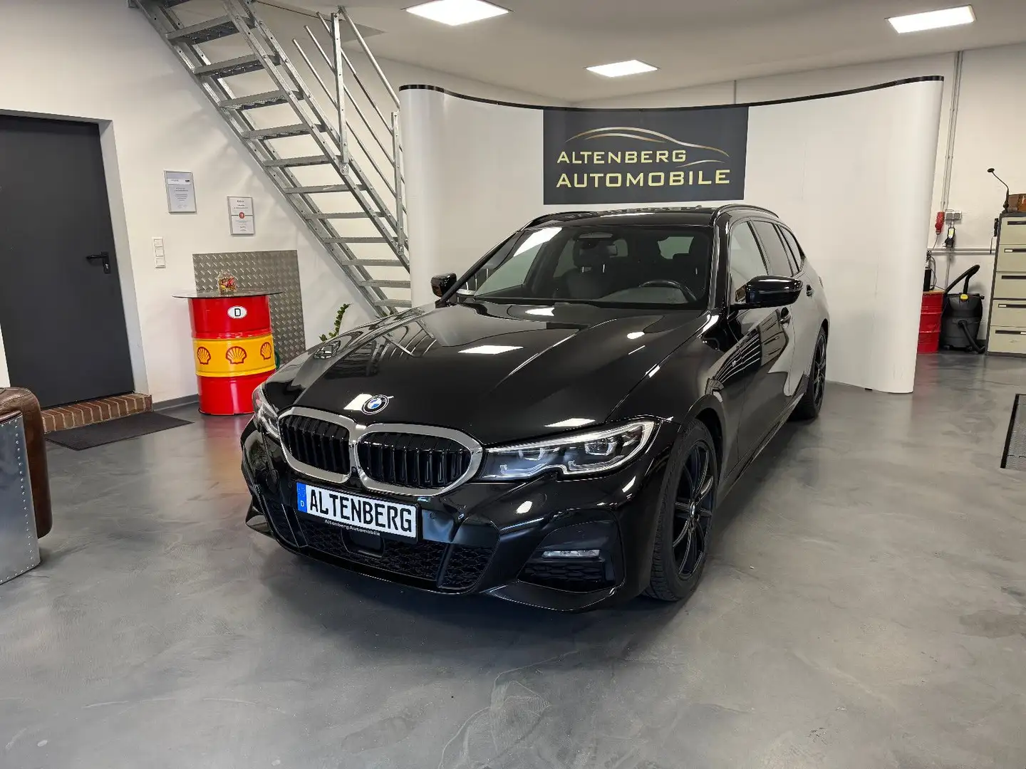 BMW 320 d Touring M Sport ACC LED AHK 360° Sitzhzg. Negro - 1