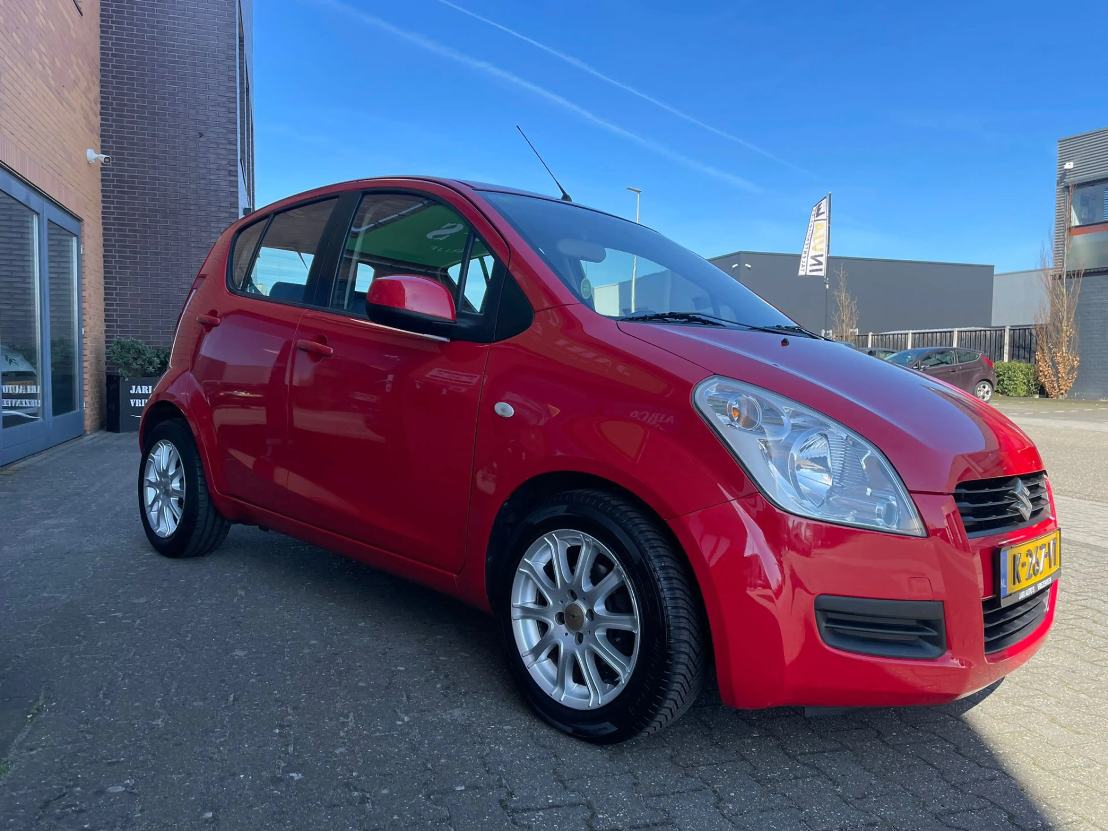 Suzuki Splash 1.0 Comfort leuke sportieve zuinige auto — photo 2