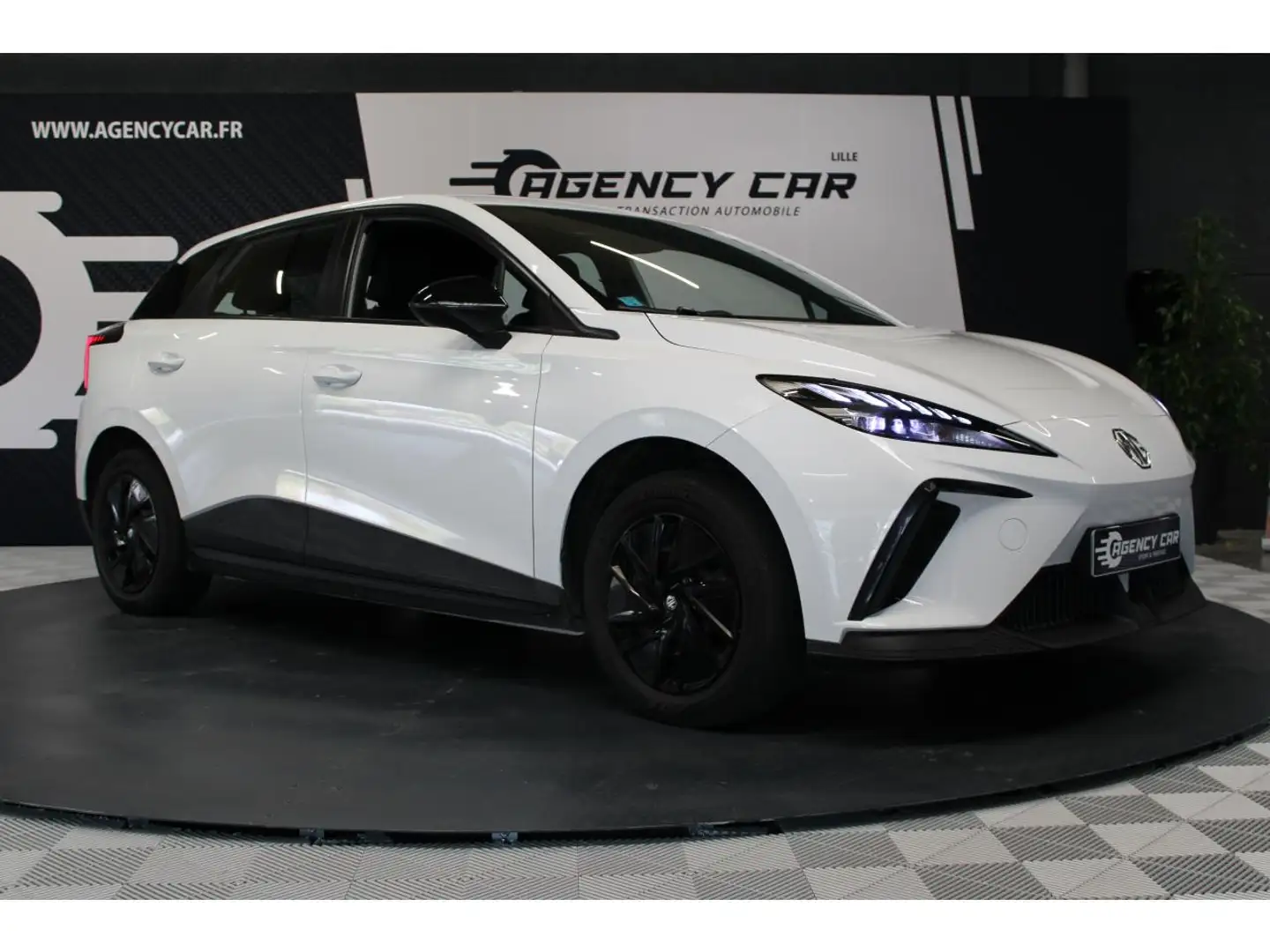 MG MG4 170 51 KWh Standard 1ère Main Suivi MG Parfait État Biały - 2