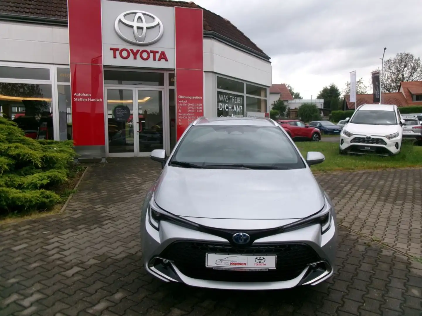 Toyota Corolla 1.8 Hybrid Touring Sports Team Deutschland Silber - 2