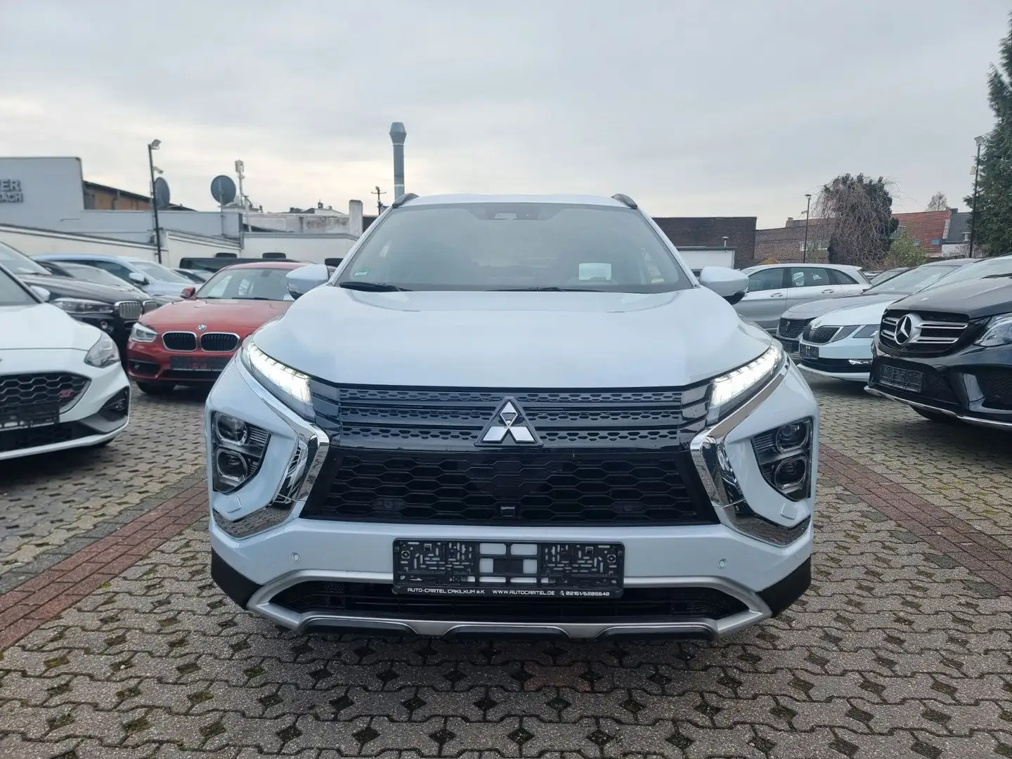 Mitsubishi Eclipse Cross Plus Hybrid 4WD-HEAD.UP-KAMERA- Weiß - 2