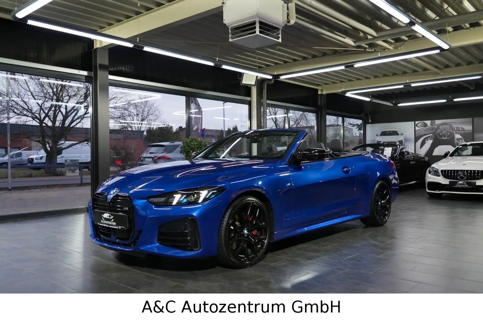 BMW M440i xDrive Cabrio Bleu - 1