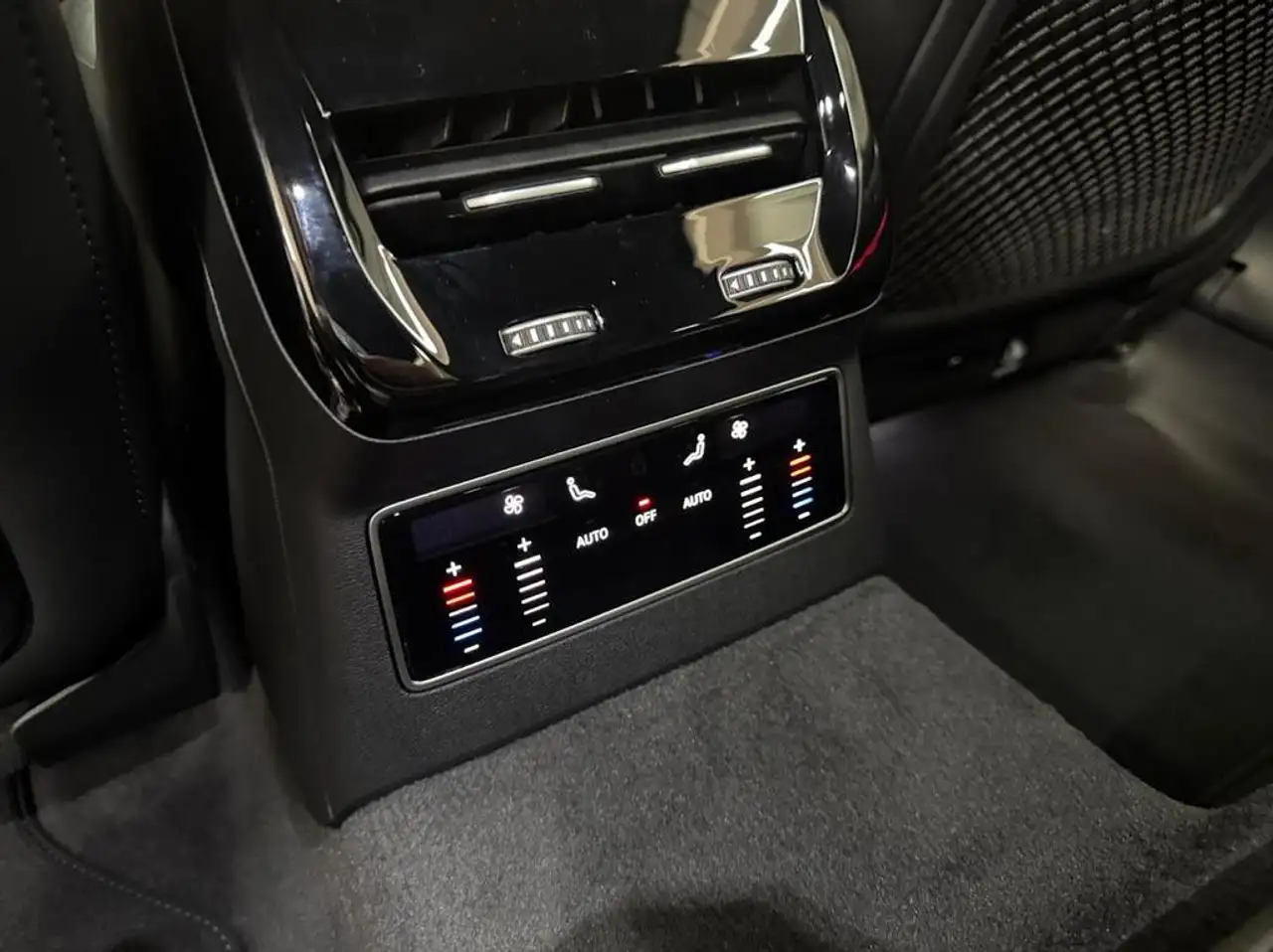 Audi A6 Audi A6 Berline S line TFSI 150 kW S tronic 10