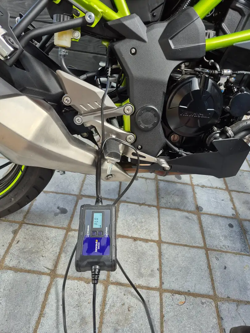 Kawasaki Z 125 Szürke - 1