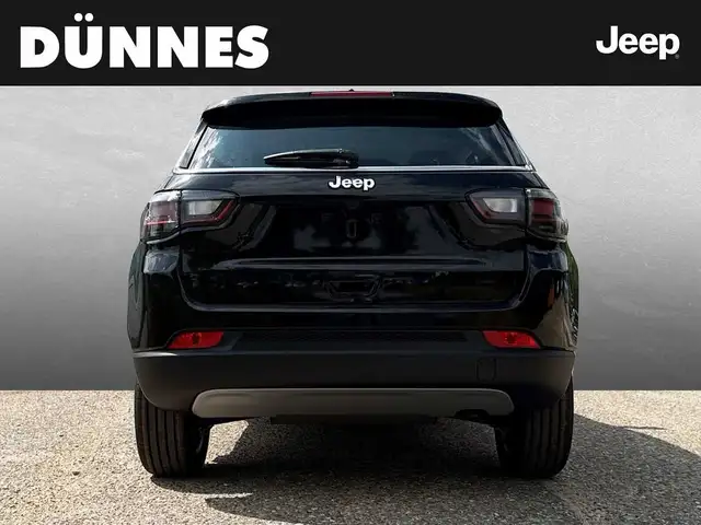 Jeep Compass view 4