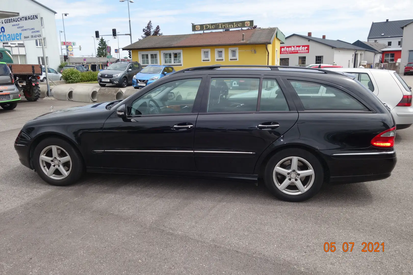 Mercedes-Benz E 220 T CDI Automatik Elegance DPF  EXPORTPREIS Schwarz - 1