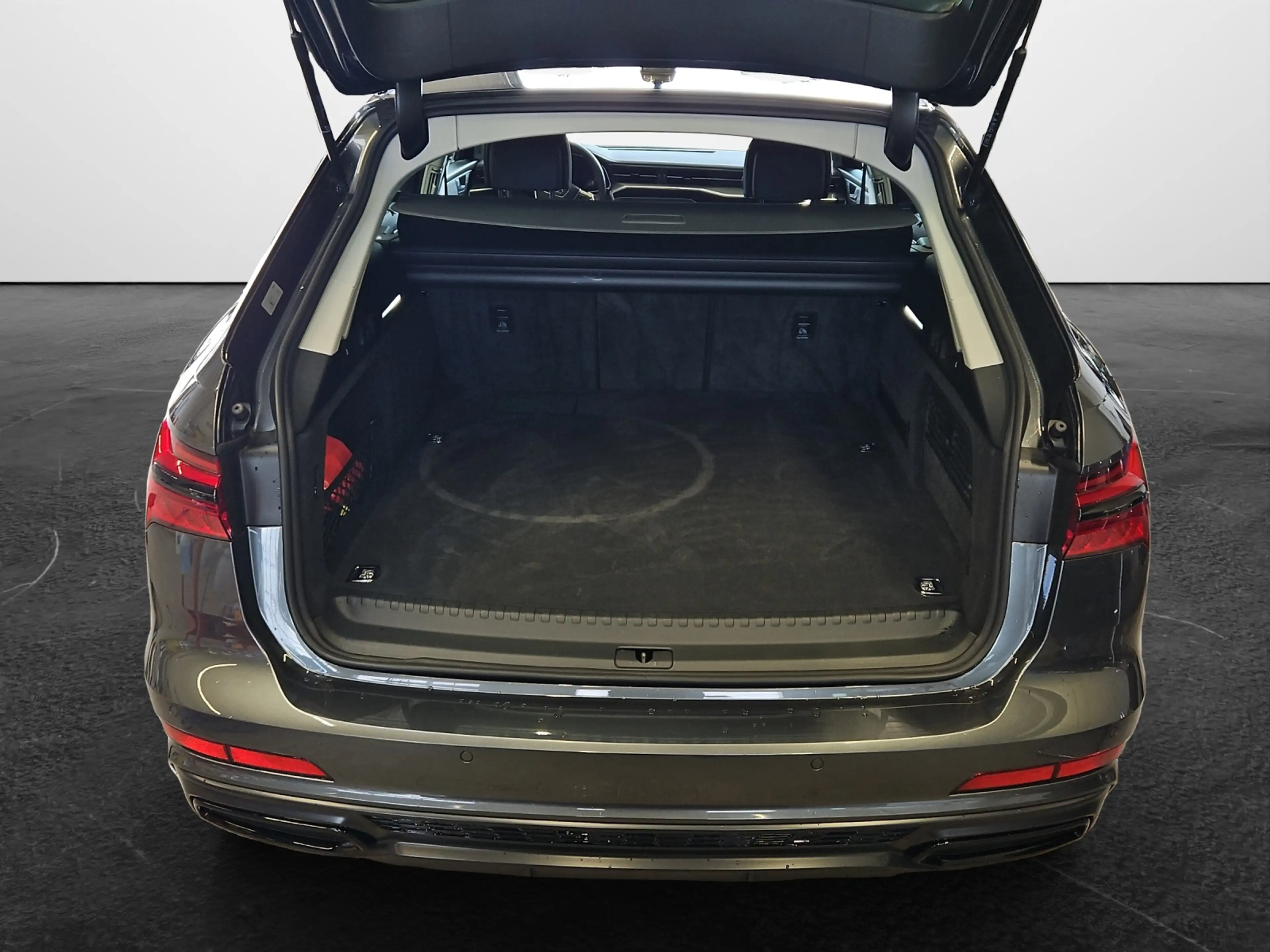 Audi A6 Avant 55 TFSI e S tronic quattro NaviPlus Matri... — photo 12