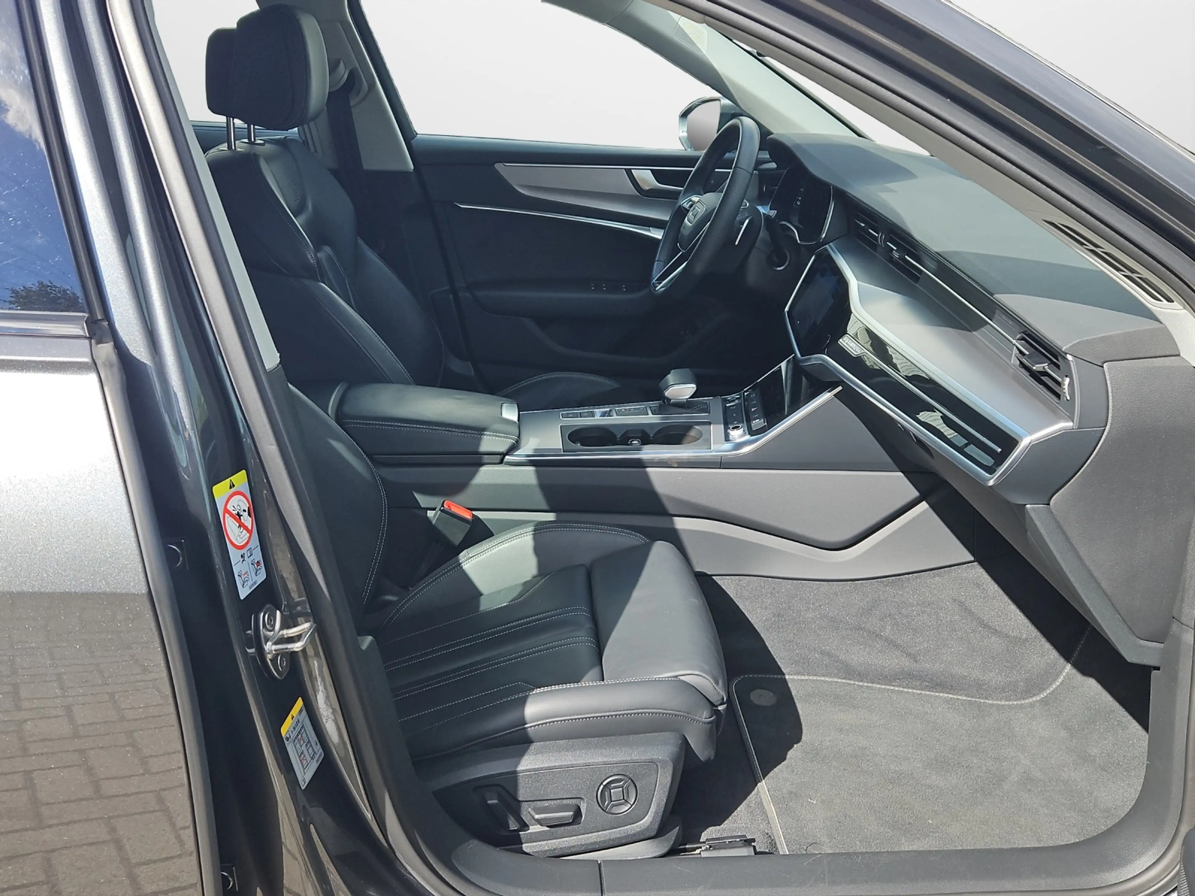 Audi A6 Avant 55 TFSI e S tronic quattro NaviPlus Matri... — photo 13