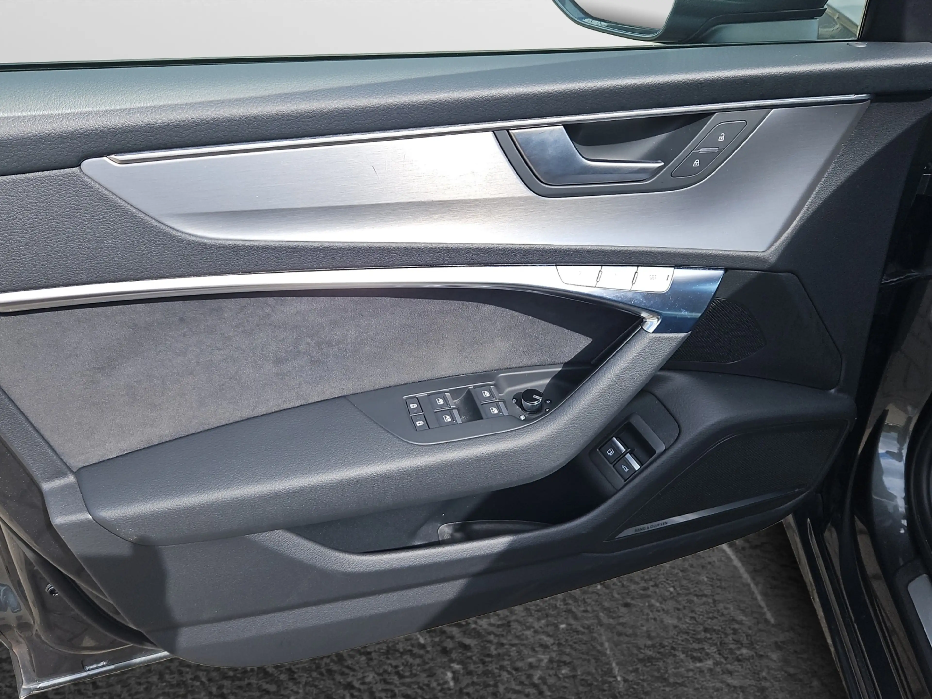 Audi A6 Avant 55 TFSI e S tronic quattro NaviPlus Matri... — photo 6