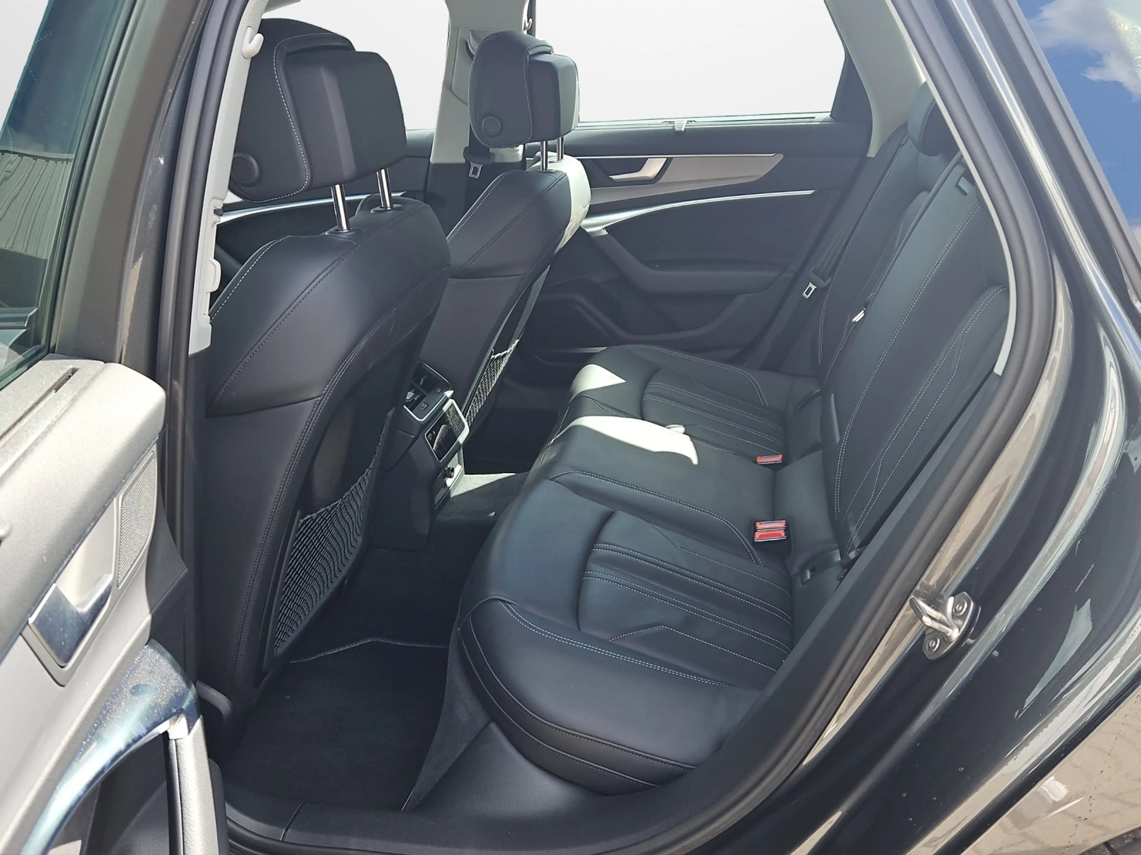 Audi A6 Avant 55 TFSI e S tronic quattro NaviPlus Matri... — photo 11
