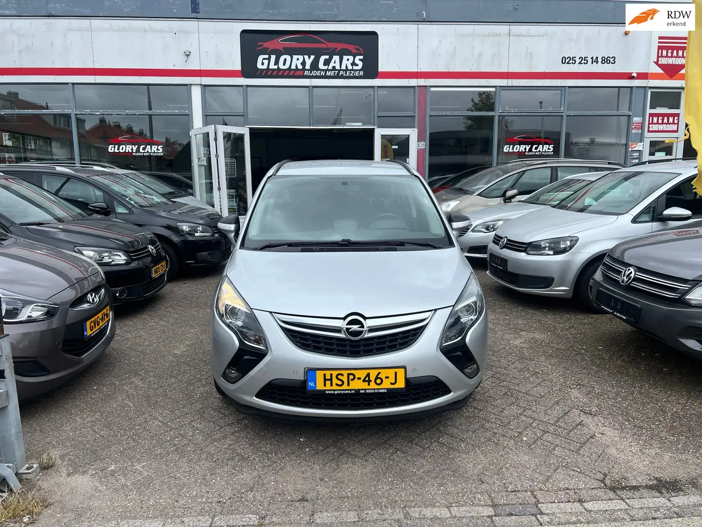 Opel Zafira Tourer 1.4 7 PERSOON,NIEUWE APK,FIETSHOUDER Grijs - 1
