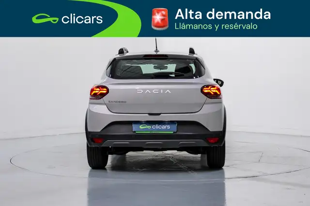 Dacia Sandero view 4