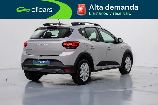 Dacia Sandero view 5