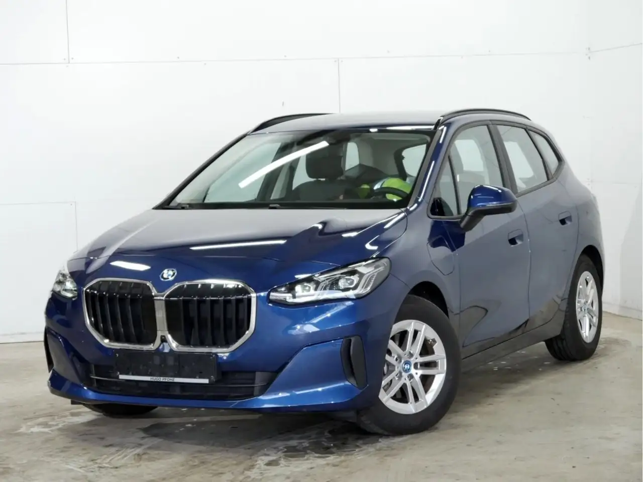 BMW 225