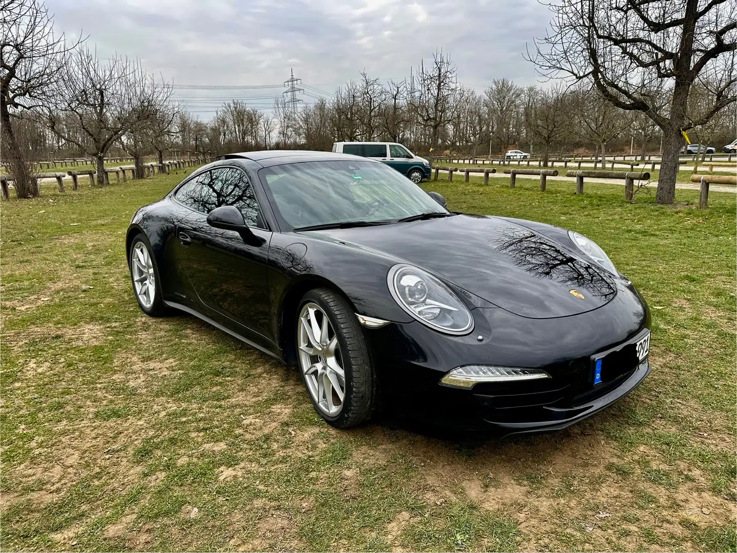 Porsche 911 911 Coupe Carrera 4 crna - 1