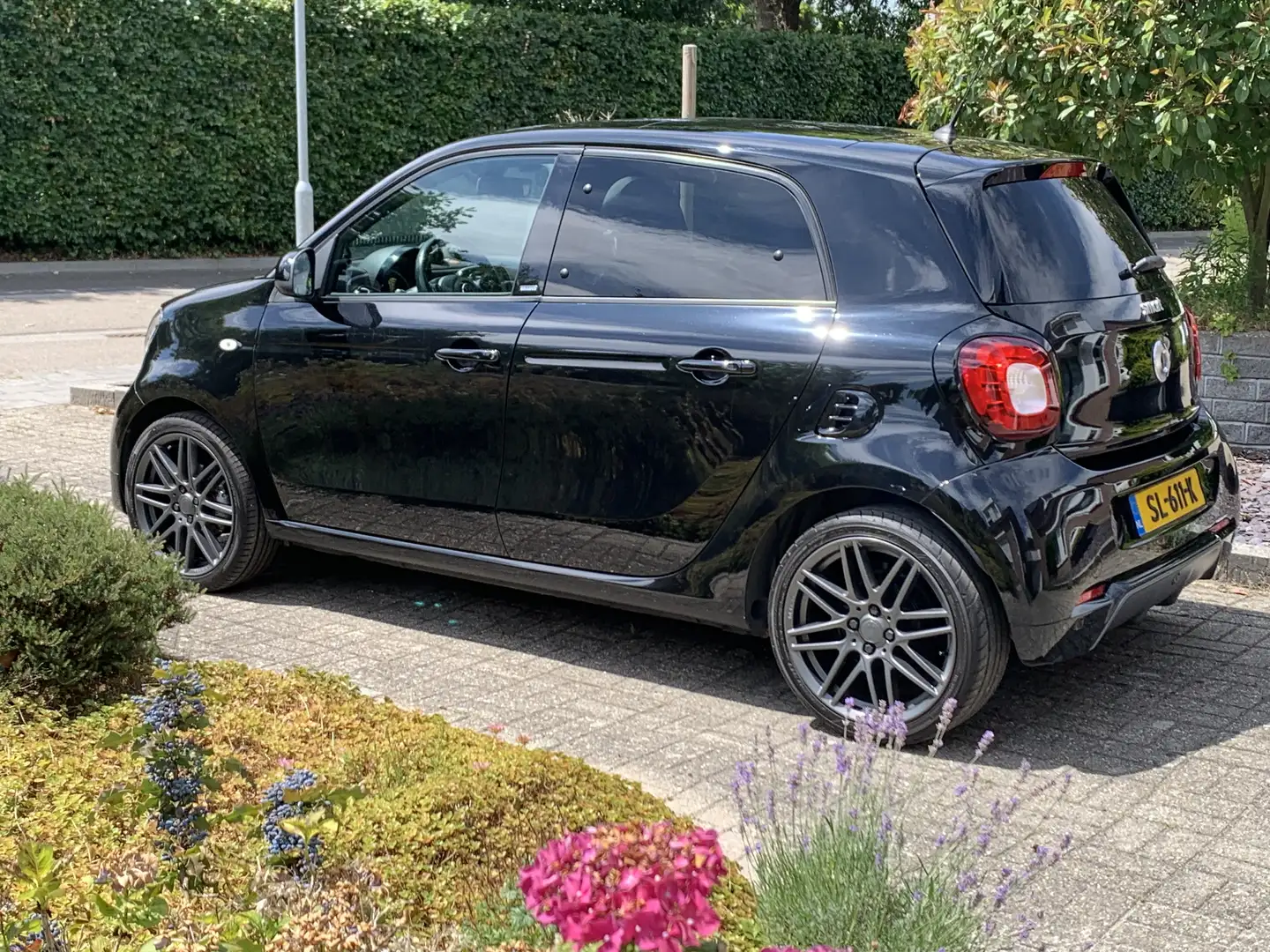 smart forFour 0,9 Turbo Brabus Style Noir - 1