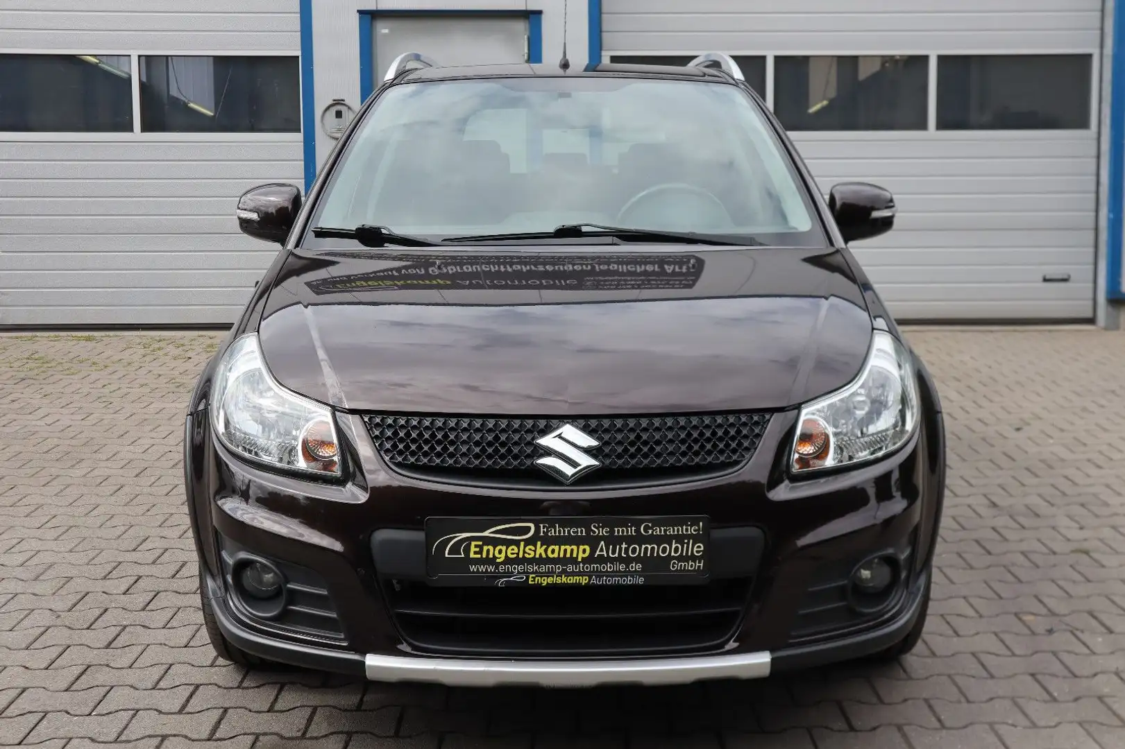 Suzuki SX4 Style/NAVI/MFL/KEYLESS/SCHECKH/1.HD Braun - 2