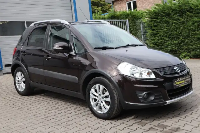Suzuki SX4 Style/NAVI/MFL/KEYLESS/SCHECKH/1.HD
