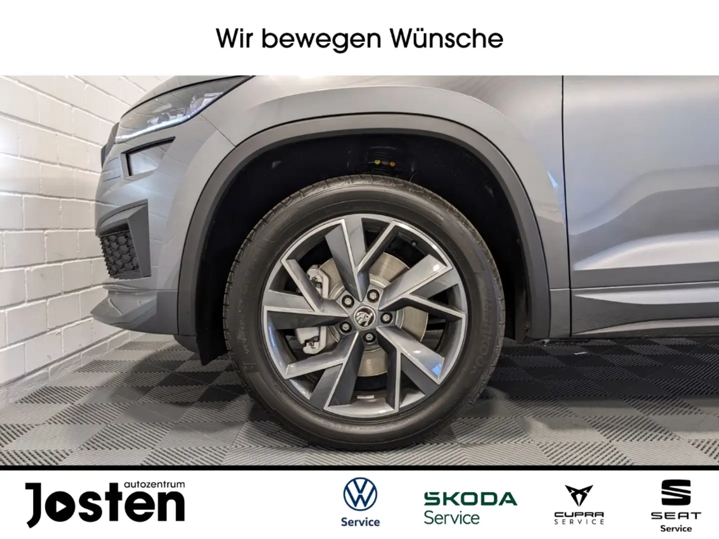 Skoda Kodiaq Sportline 2.0 TSI DSG 4X4 AHK CarPlay Grau - 2