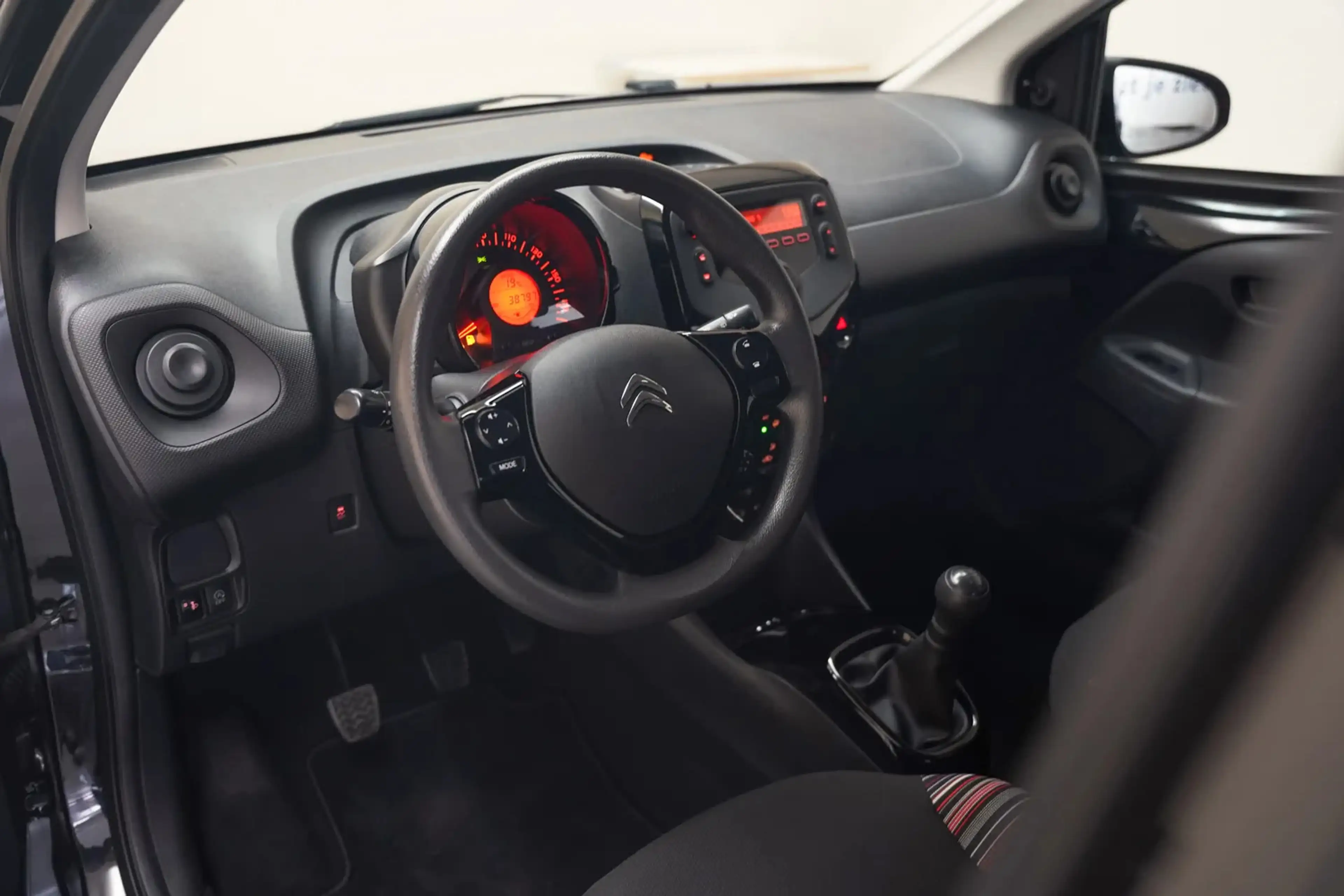 Citroen C1 C1 1.0 VTI FEEL [Airco Bluetooth LED] — photo 11