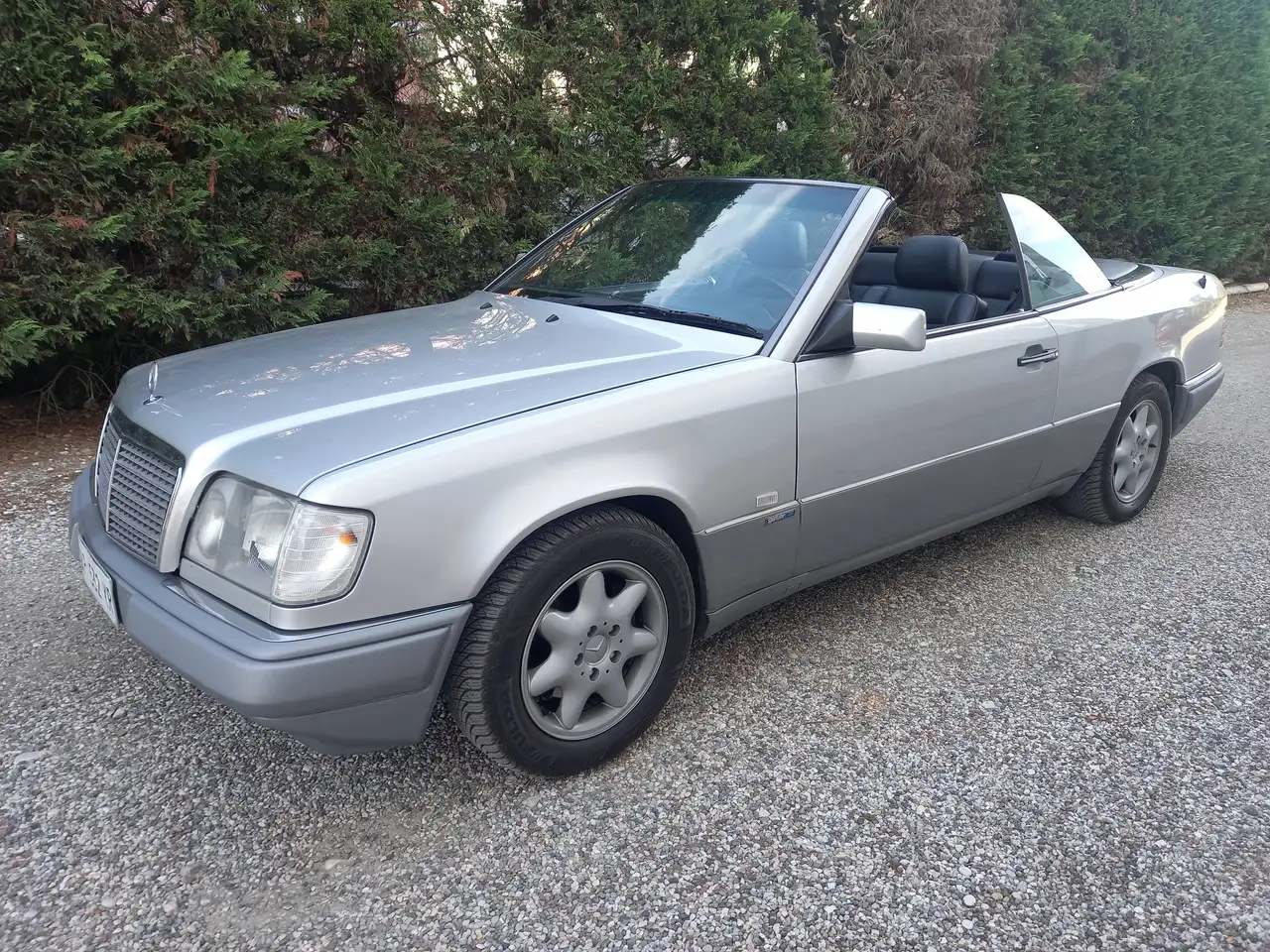 Mercedes-Benz E 200 E Cabrio 200, foto 2