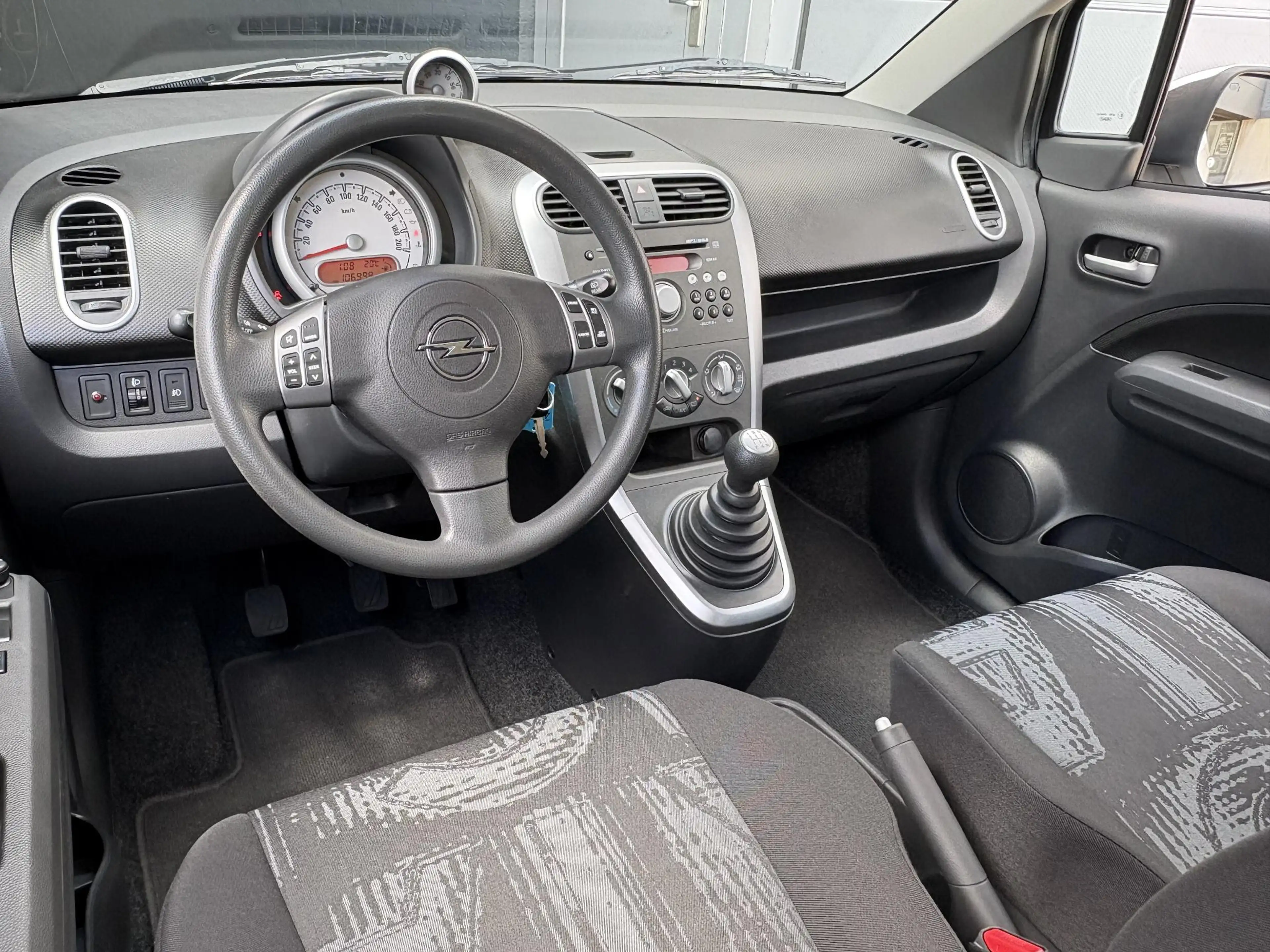 Opel Agila 1.0 Berlin — photo 14