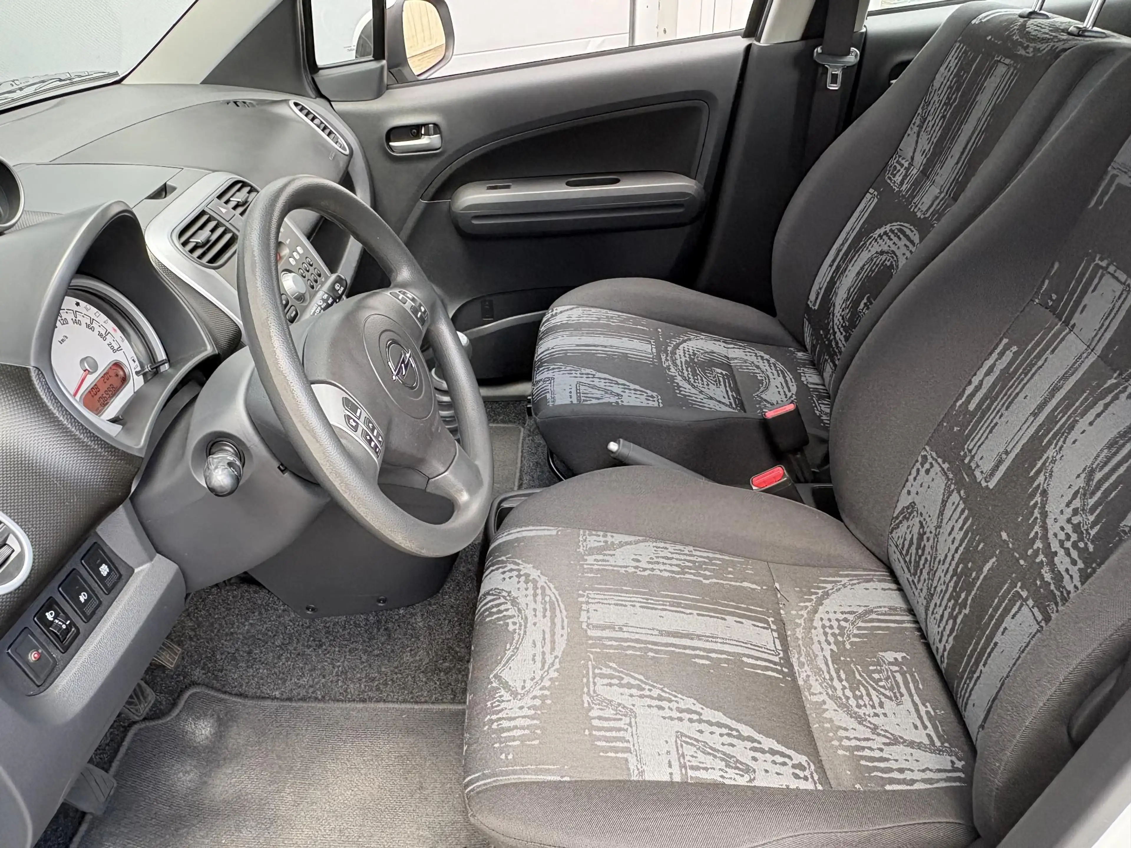 Opel Agila 1.0 Berlin — photo 16