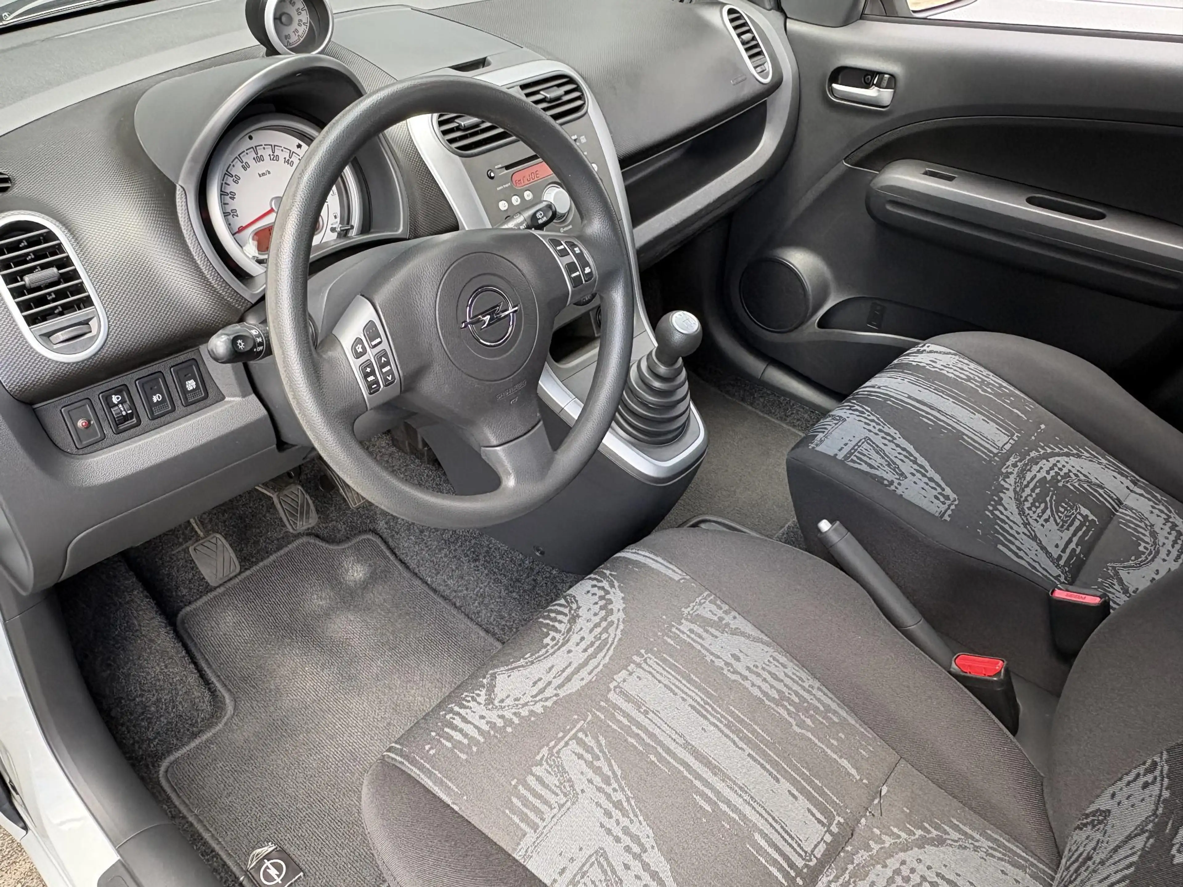 Opel Agila 1.0 Berlin — photo 17
