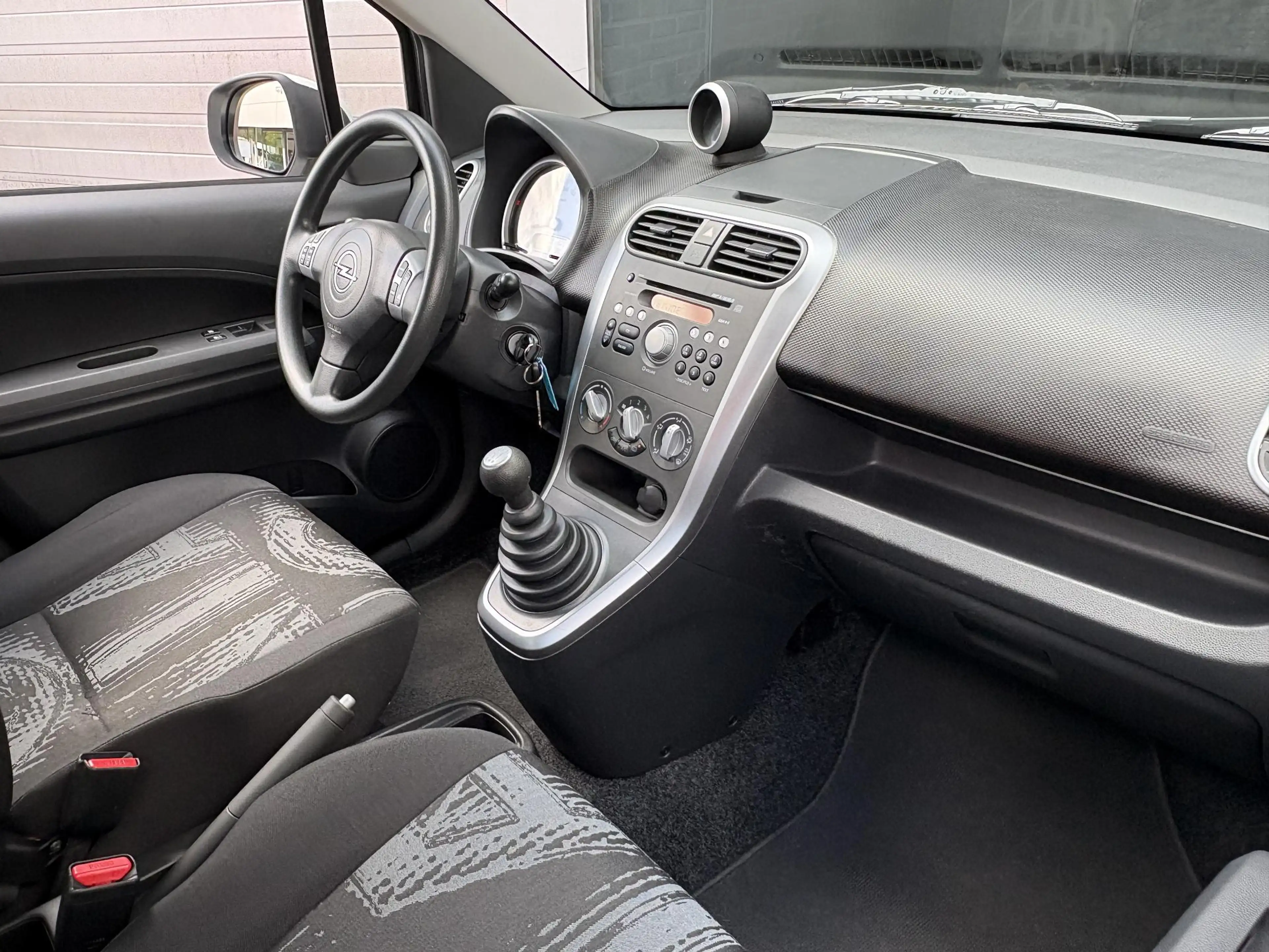 Opel Agila 1.0 Berlin — photo 13