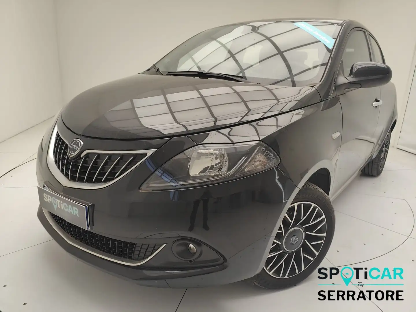 Lancia Ypsilon III 2021 1.0 firefly hybrid Platino s&s 70cv Grigio - 1