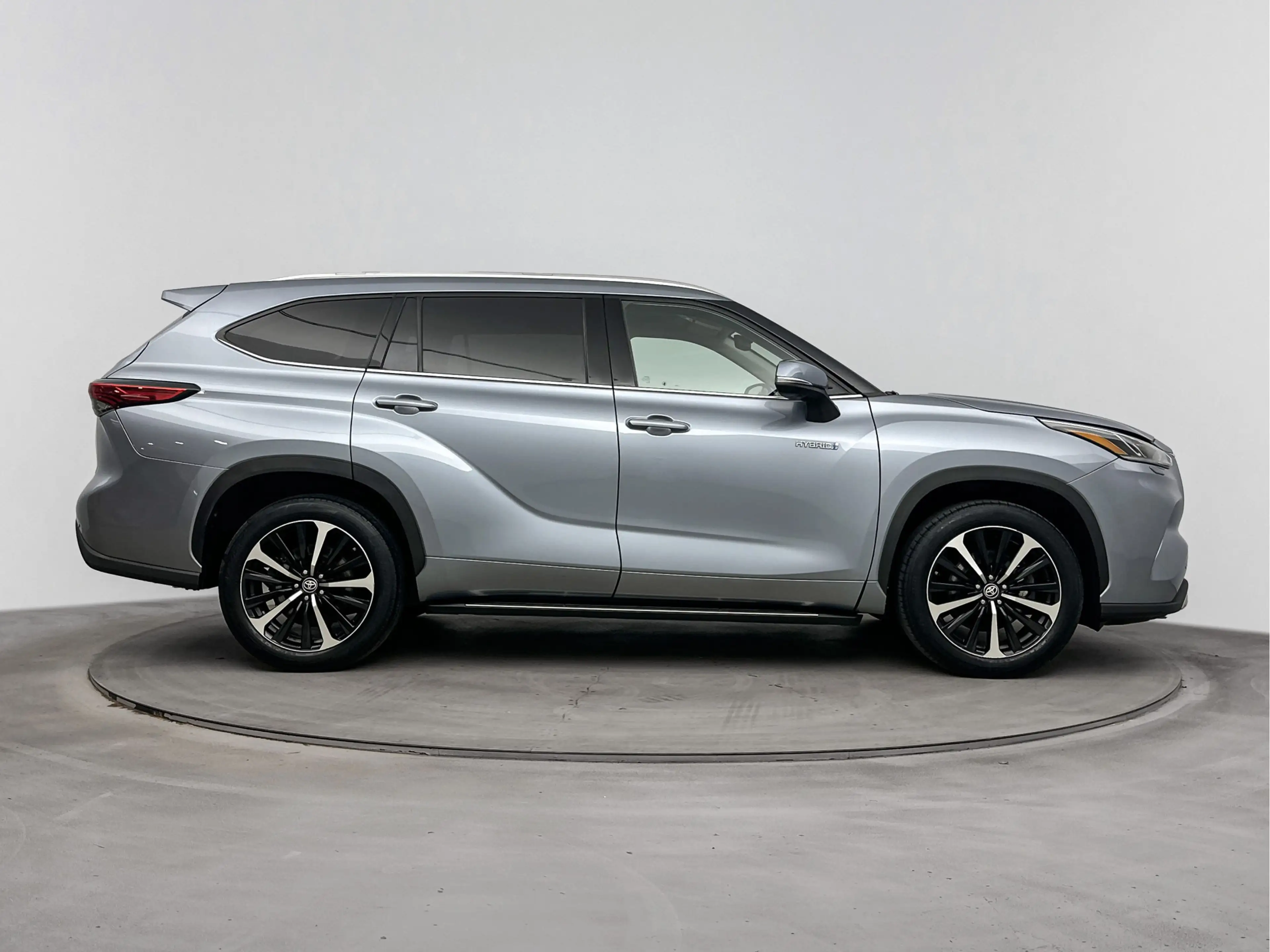 Toyota Highlander 2.5 AWD Hybrid Premium | Parkeersensoren V+A | JBL — photo 15