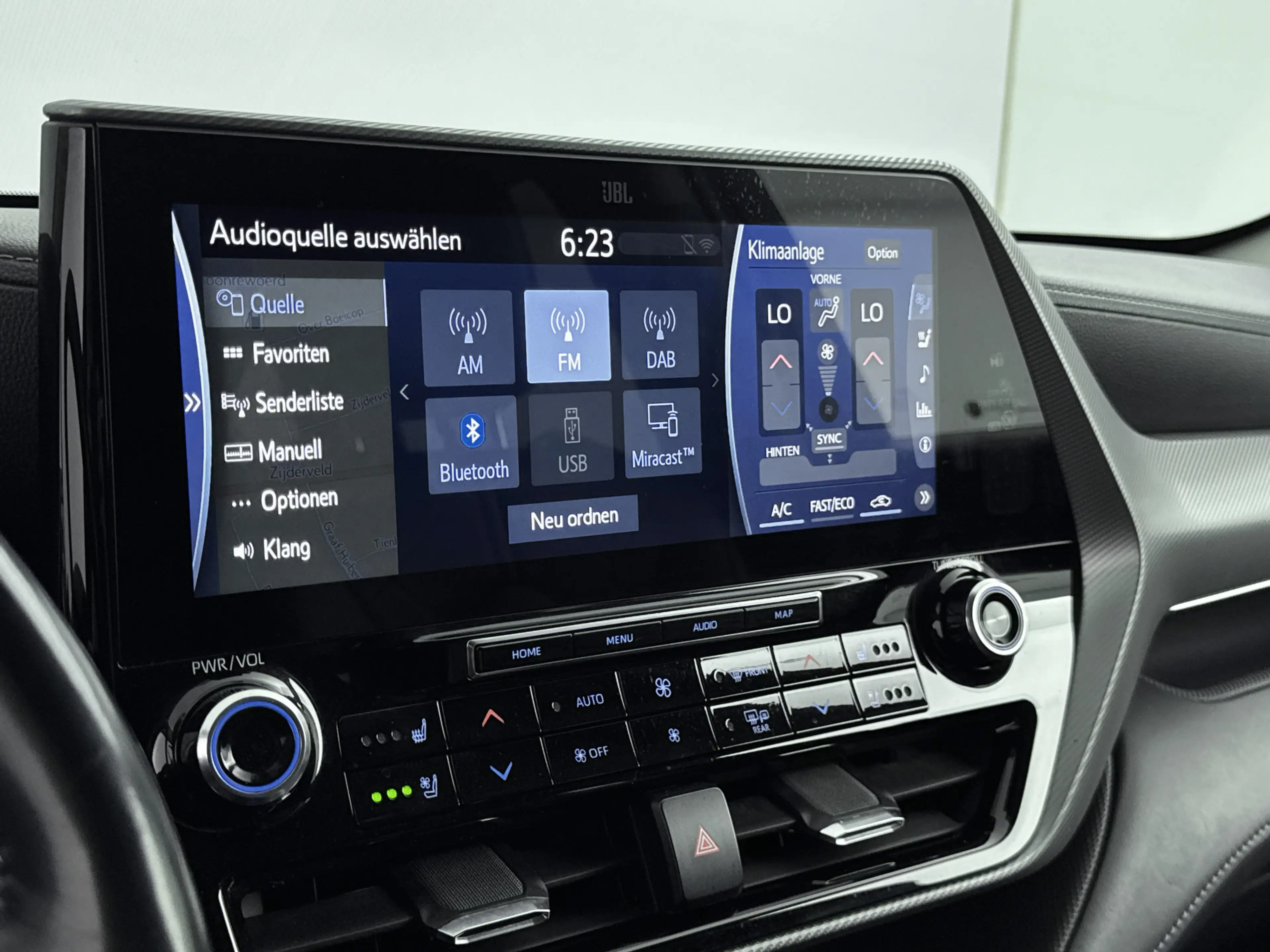 Toyota Highlander 2.5 AWD Hybrid Premium | Parkeersensoren V+A | JBL — photo 11