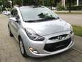 Hyundai iX20 Panorama*AHK*96.150km Silber - thumbnail 3