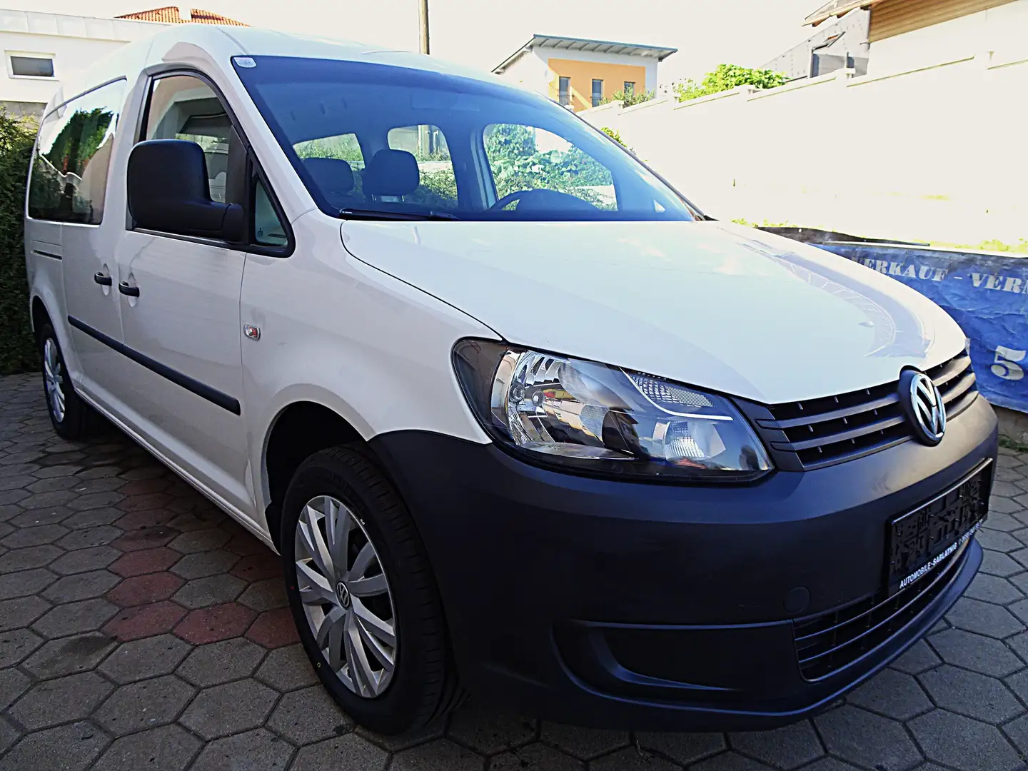 Volkswagen Caddy 1,6 TDI Maxi Startline Weiß - 2