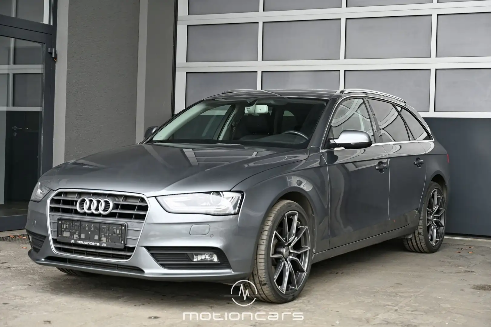 Audi A4 Basis Pickerl NEU Grau - 1