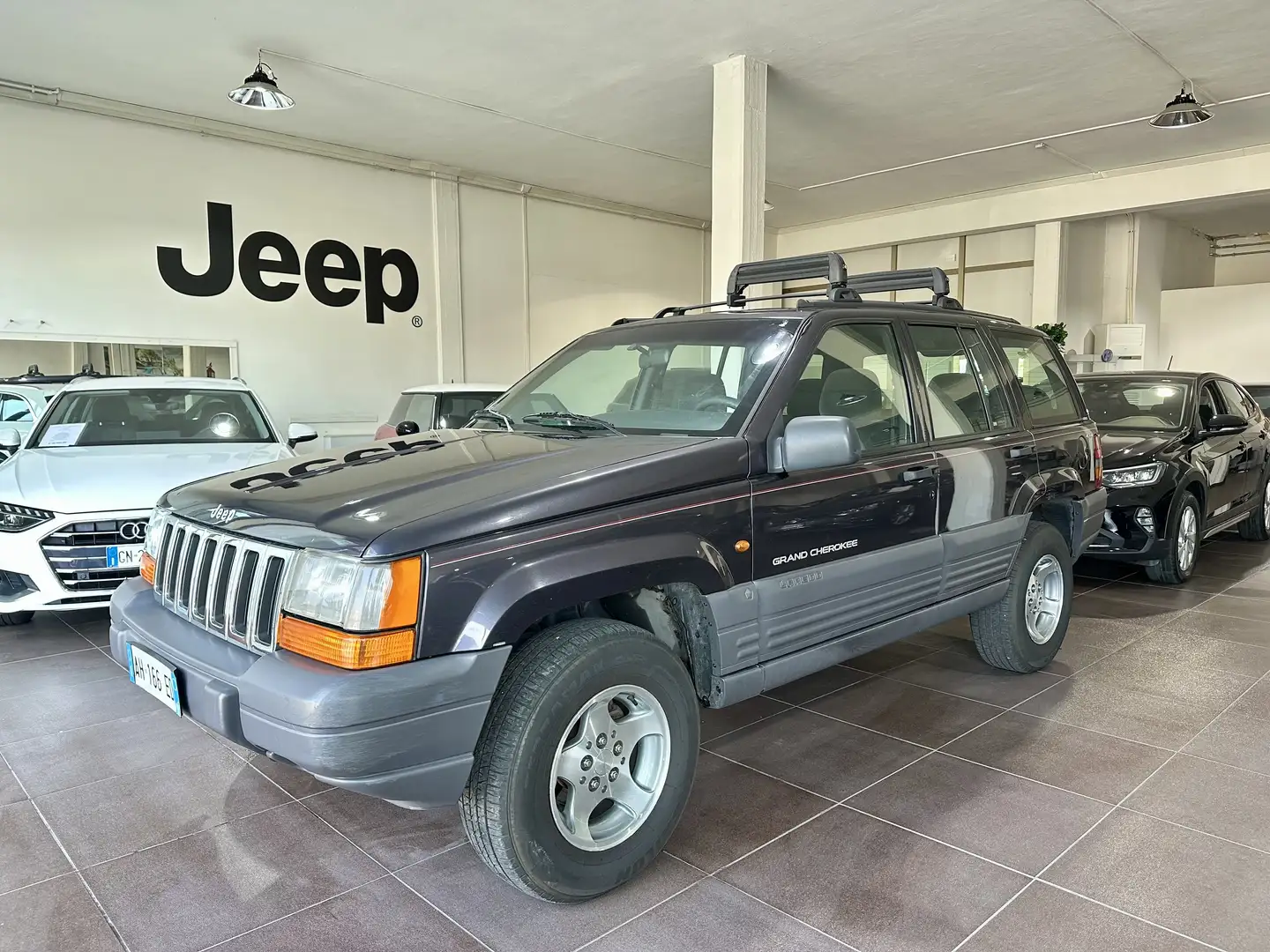 Jeep Grand Cherokee 2.5 td Limited Gris - 1