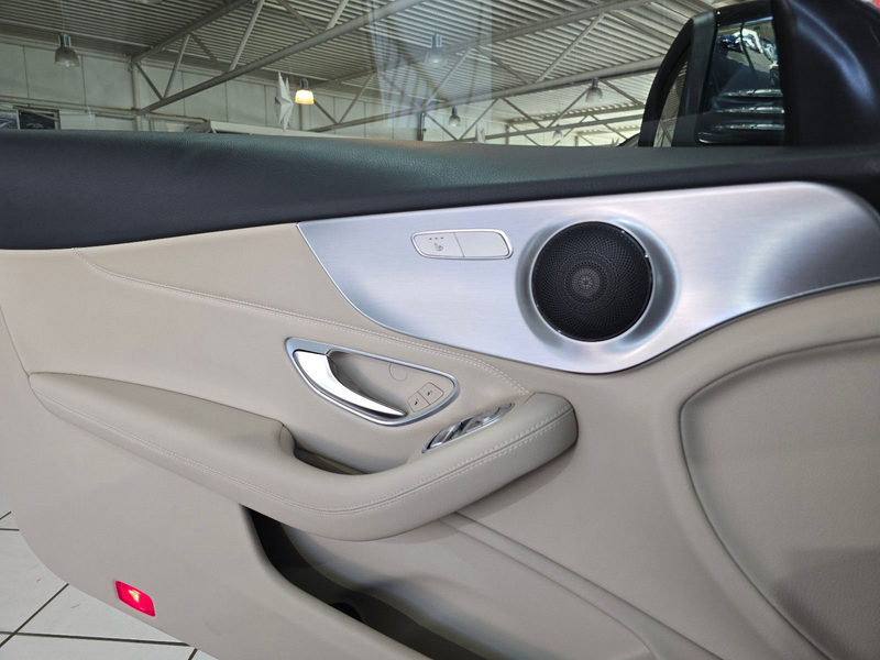 Mercedes-Benz C 250 Coupe AMG Line+LEDER+NAVI+KAMERA+19"AMG+ — photo 11