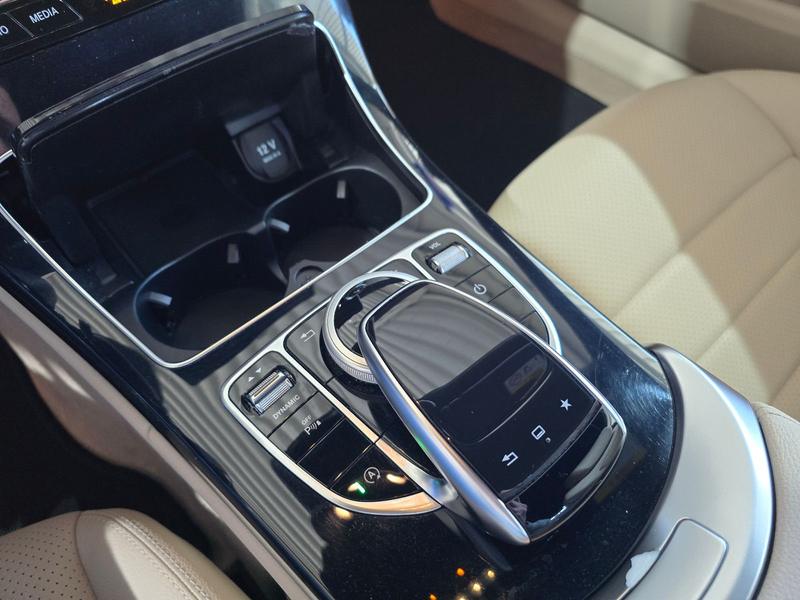 Mercedes-Benz C 250 Coupe AMG Line+LEDER+NAVI+KAMERA+19"AMG+ — photo 15