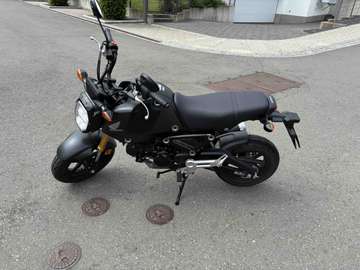 Grom
