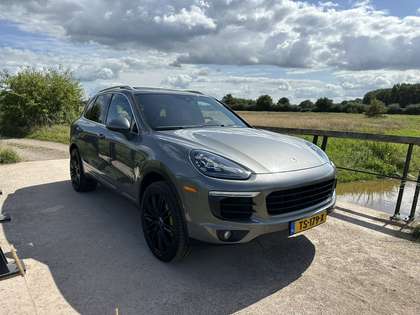 Porsche Cayenne 3.0 S E-Hybrid. Leer,Navi,LED,Panoramadak,21".