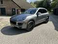 Porsche Cayenne 3.0 S E-Hybrid. Leer,Navi,LED,Panoramadak,21". Grijs - thumbnail 2