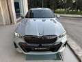 BMW 520 d 48V xDrive Touring Msport Pro. Grijs - thumbnail 2
