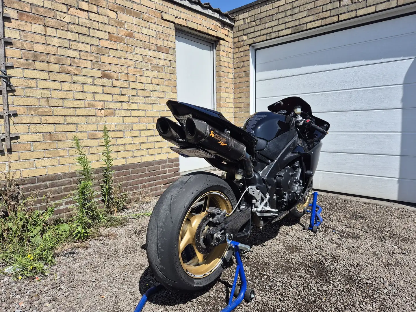 Yamaha YZF-R1 Noir - 2