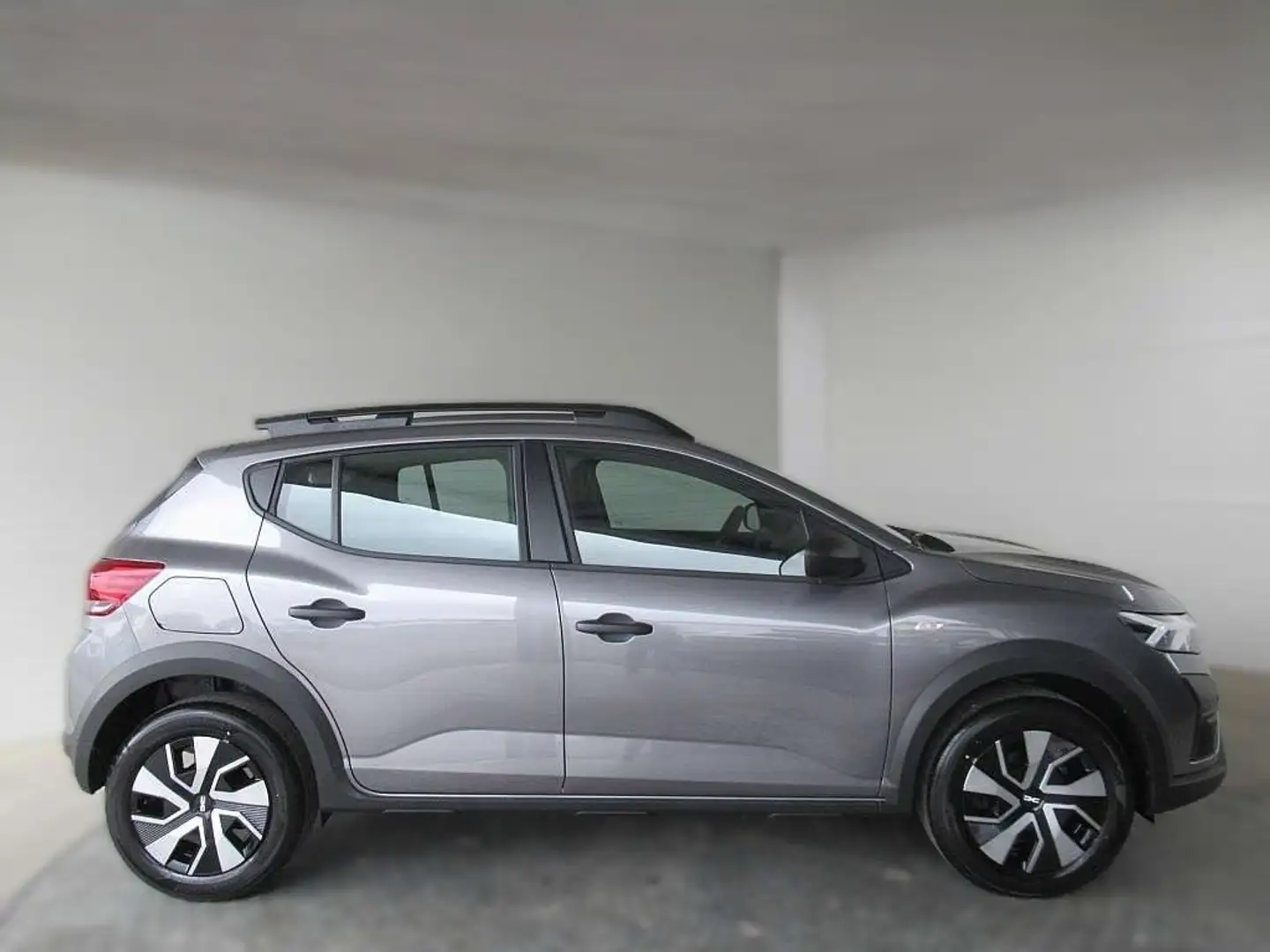 Dacia Sandero 1.0 TCe ECO-G Grau - 2
