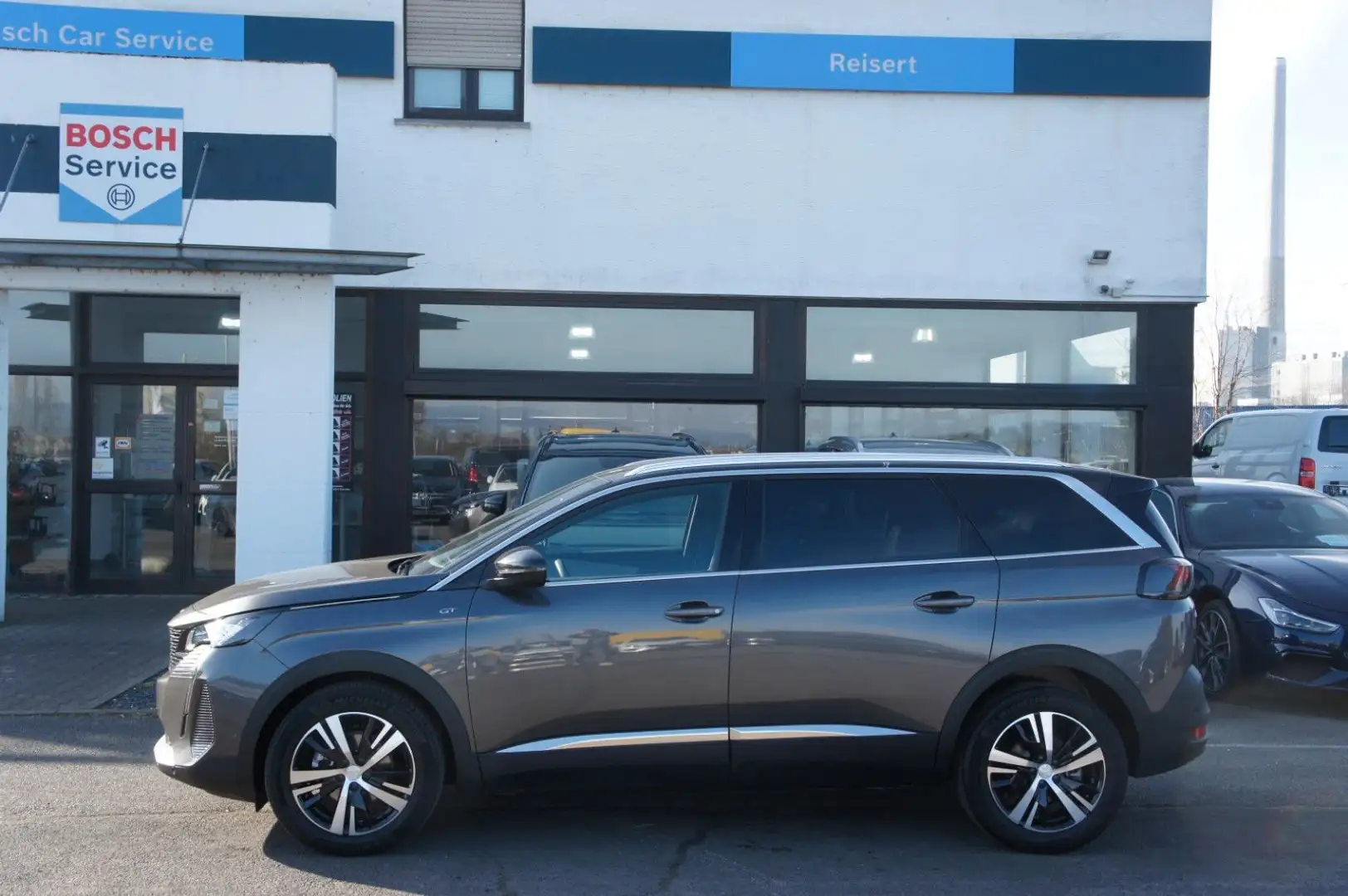 Peugeot 5008 GT *ACC*LED*7SITZE*NAV*360CAM*APP*DAB*BLIS Grau - 2