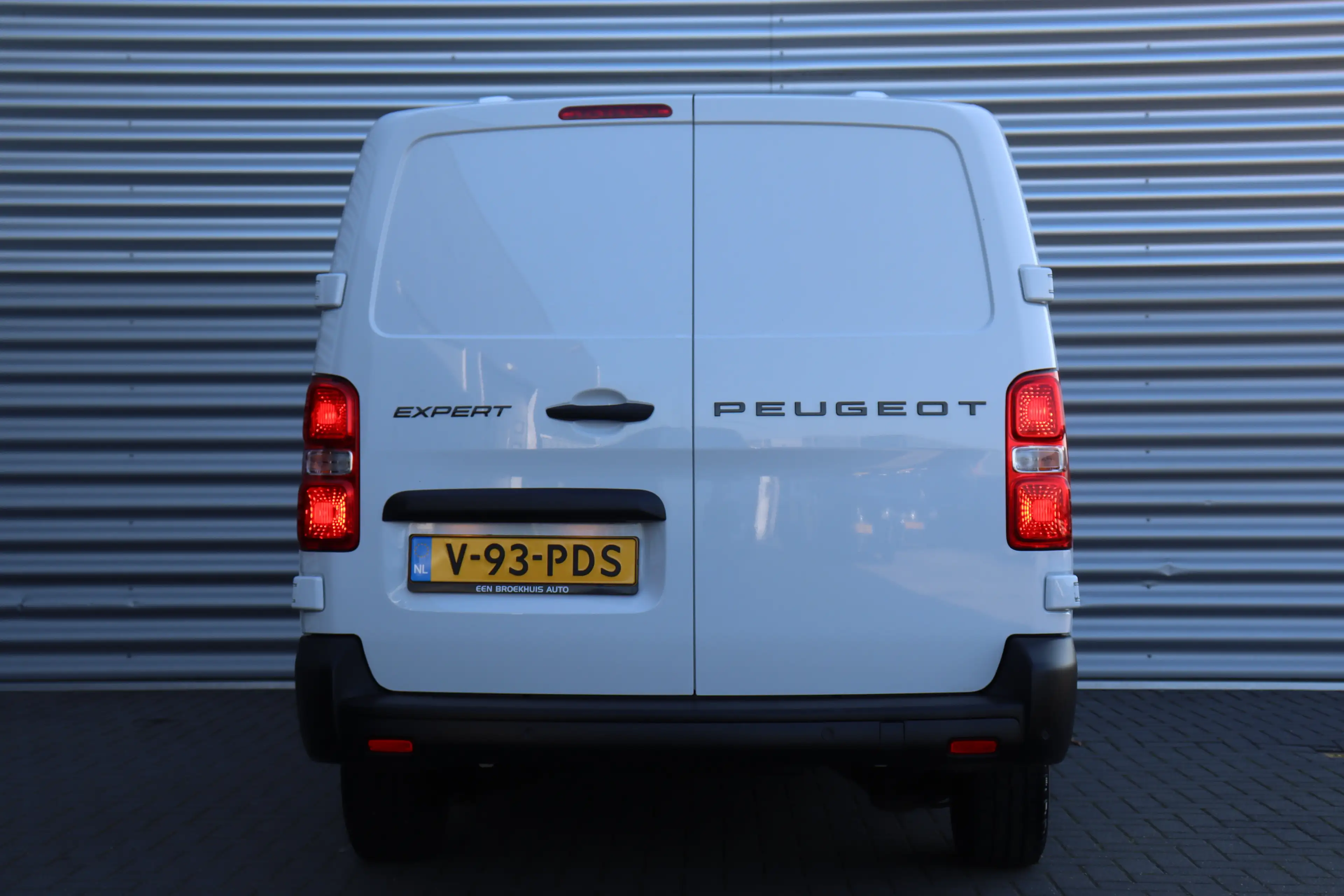Peugeot Expert 2.0 BLUEHDI 145PK L3H1 AUTOMAAT / NAVI / AIRCO / L — photo 8