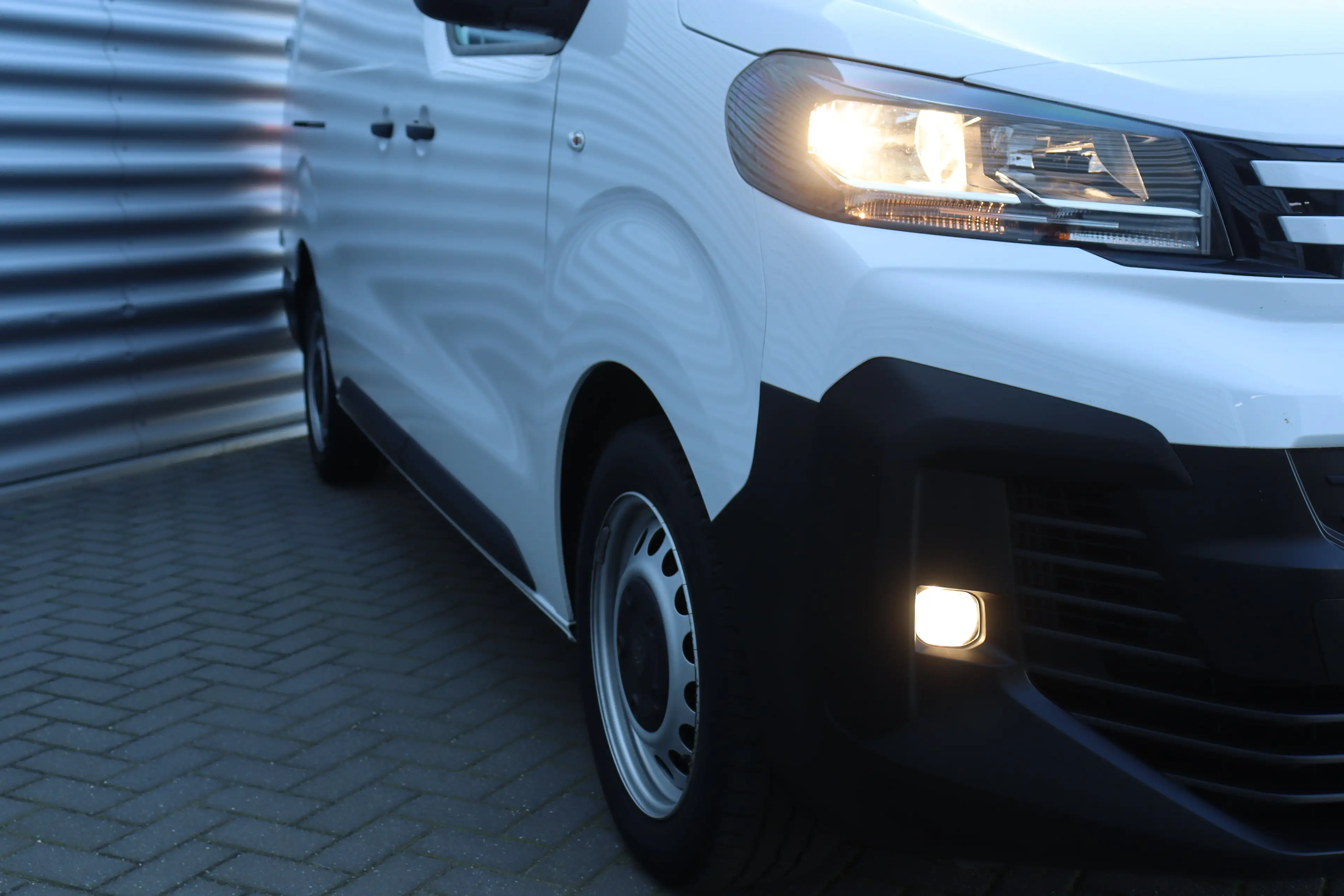 Peugeot Expert 2.0 BLUEHDI 145PK L3H1 AUTOMAAT / NAVI / AIRCO / L — photo 14