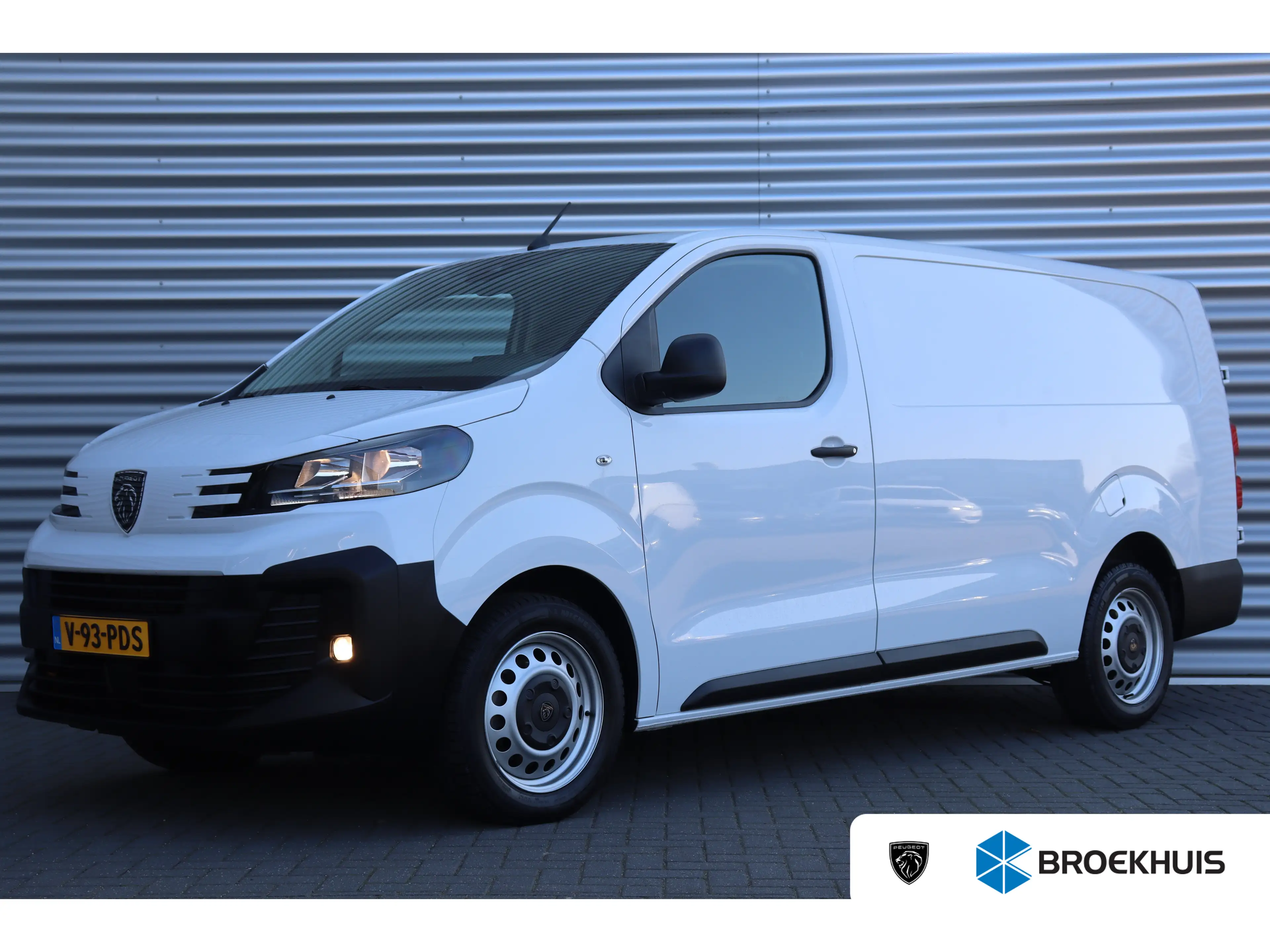 Peugeot Expert 2.0 BLUEHDI 145PK L3H1 AUTOMAAT / NAVI / AIRCO / L
