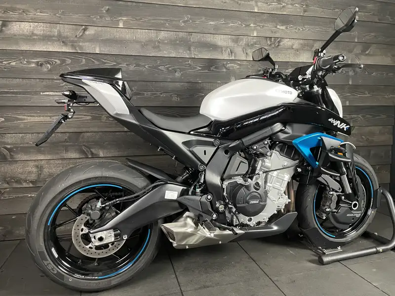 CFMOTO 675 NK - foto 2